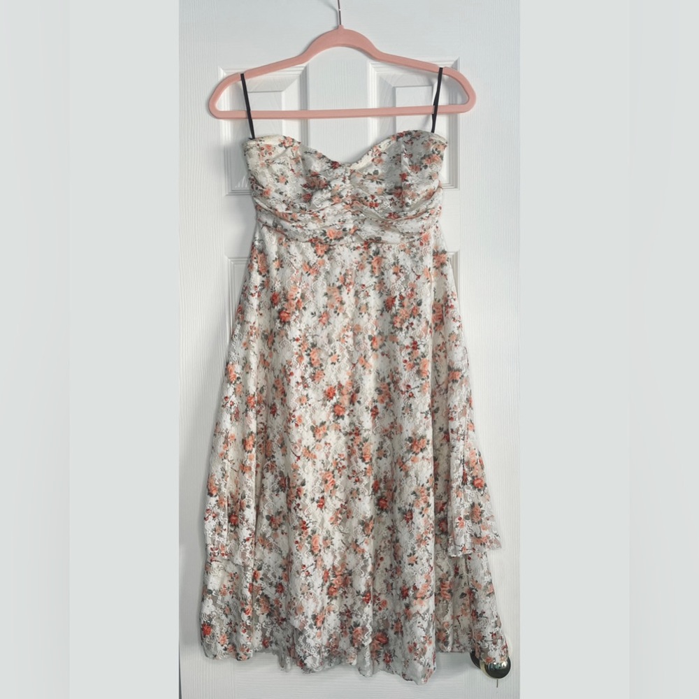 Forever 21 Lace Floral Strapless Dress